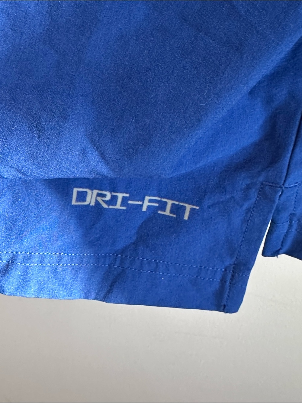 Nike Dri-FIT Royal Blue Long Sleeve Toronto Blue Jays Top with White bird - Picture 8 of 9